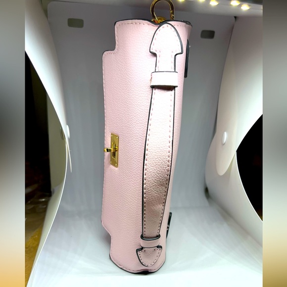 Icing Pink Purse - Picture 9 of 11